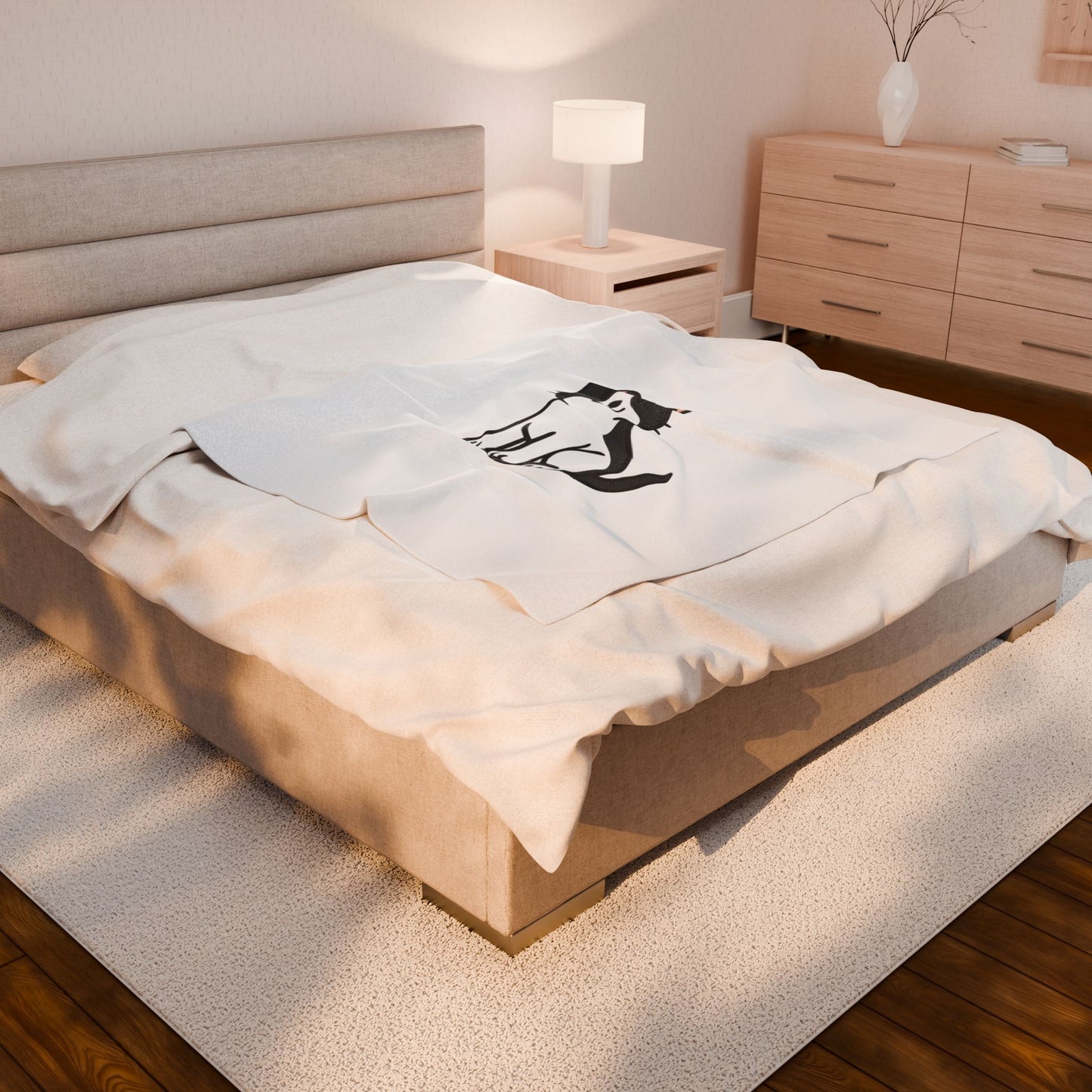 Cartoon Black and White Cat Plush Blanket – Cozy Feline Lover Throw