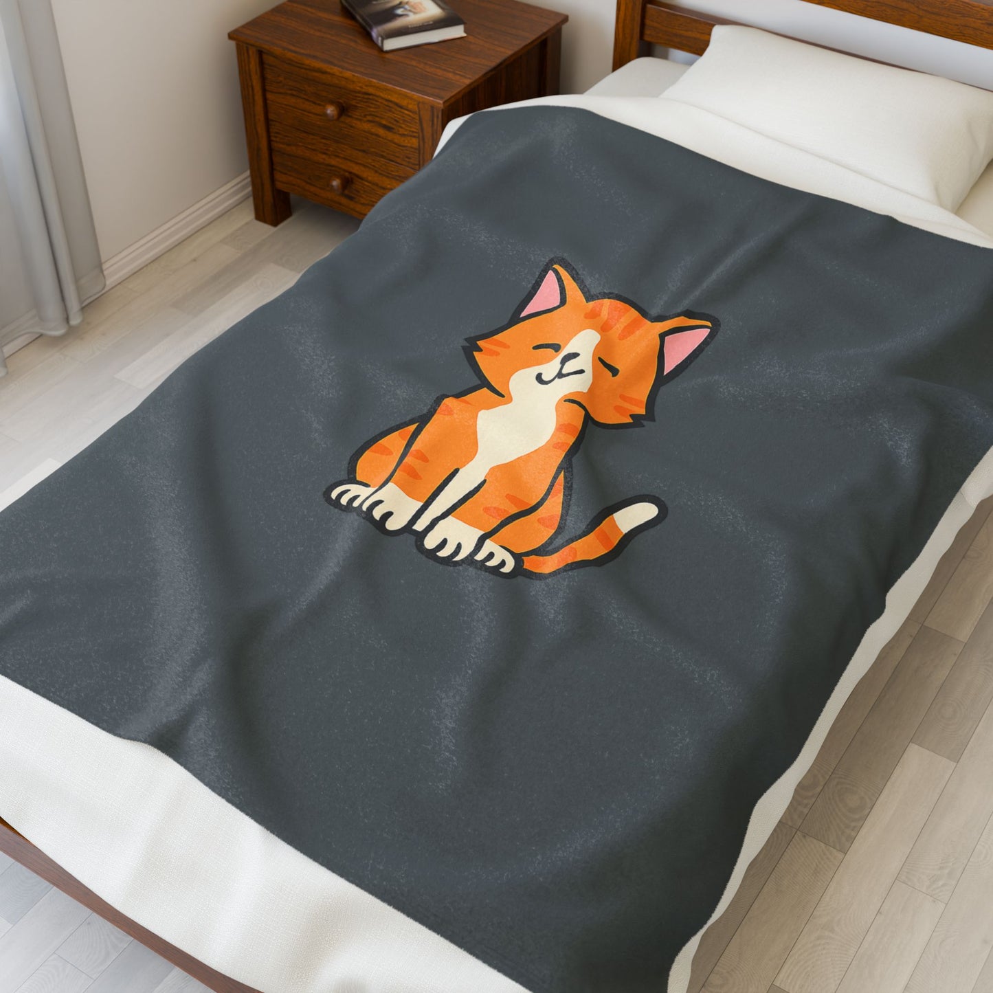 Cartoon Orange and White Cat Plush Blanket – Soft Cozy Cat Throw